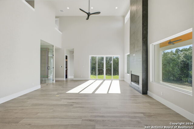 Image 10 of 59 For 220 Sendera  