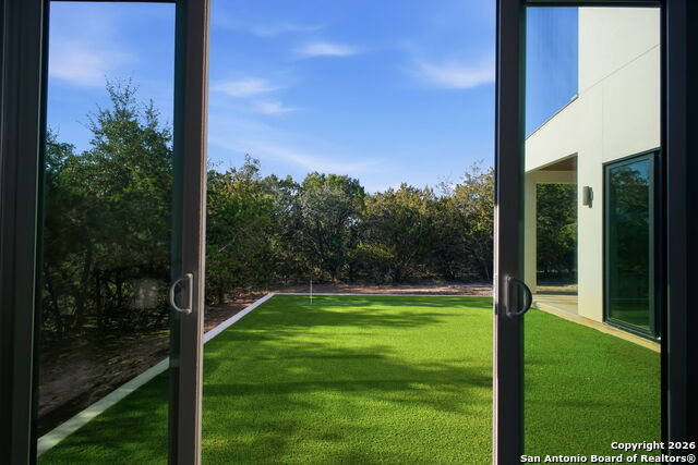 Image 20 of 59 For 220 Sendera  