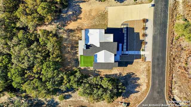 Image 40 of 59 For 220 Sendera  