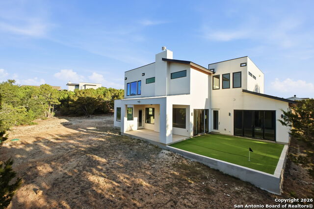 Image 47 of 59 For 220 Sendera  