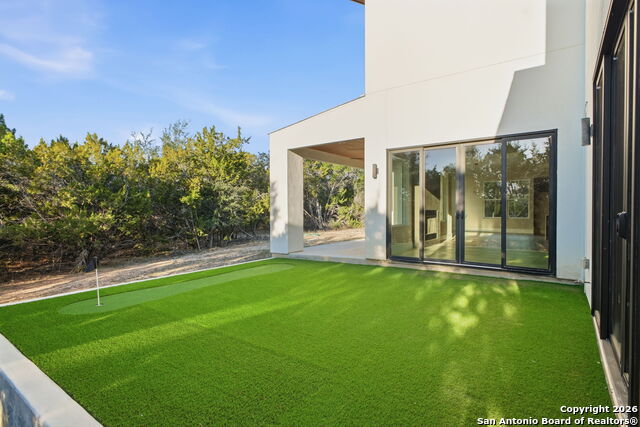 Image 49 of 59 For 220 Sendera  