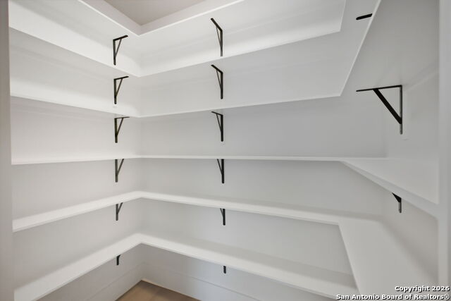 Image 56 of 59 For 220 Sendera  