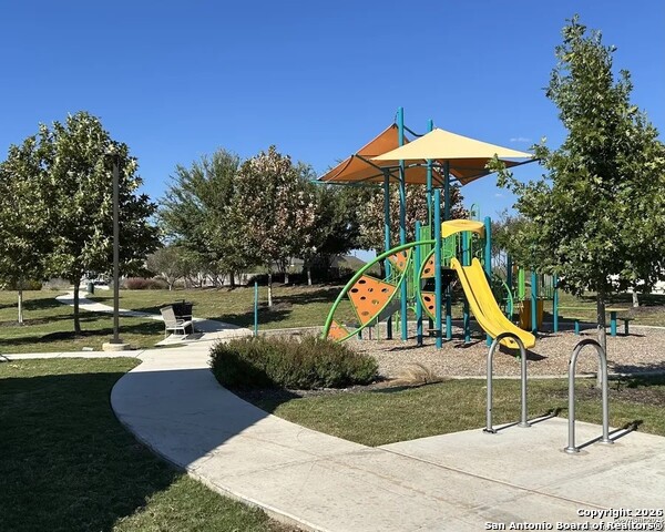 Image 20 of 22 For 7325 Yucca Pl