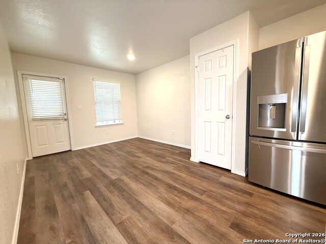 Image 5 of 22 For 7325 Yucca Pl