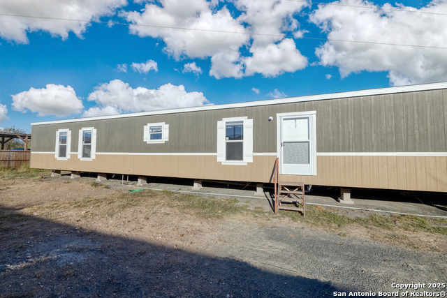 Details for 138 Senisa Drive, Uvalde, TX 78801