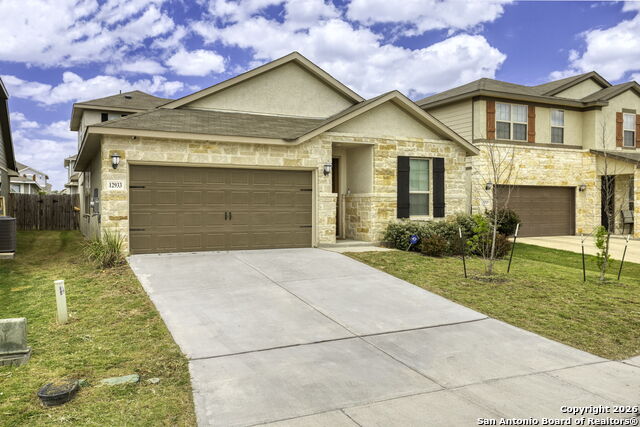 Image 3 of 30 For 12933 Lilly  