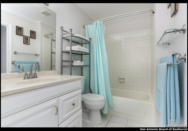 Image 6 of 25 For 11610 Vance Jackson  869