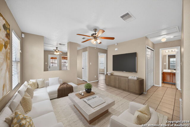 Listing photo id 4 for 10011 Southern Sun