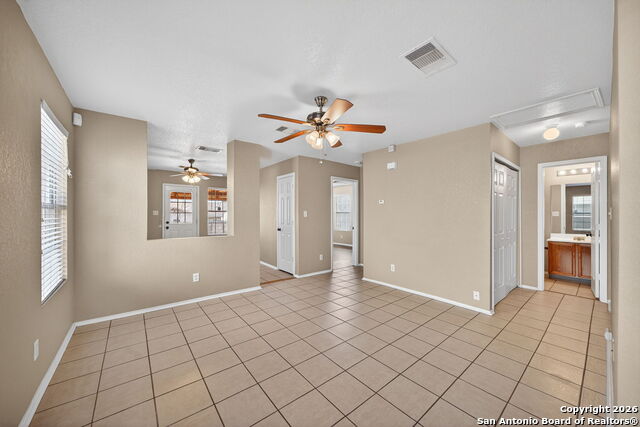 Listing photo id 5 for 10011 Southern Sun