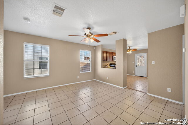 Listing photo id 7 for 10011 Southern Sun