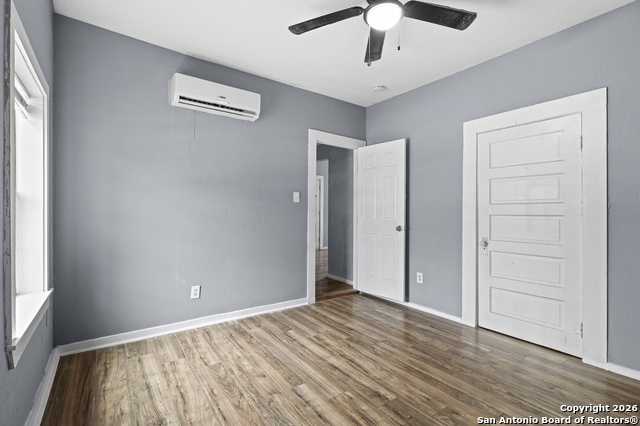 Image 20 of 21 For 143 Tremlett