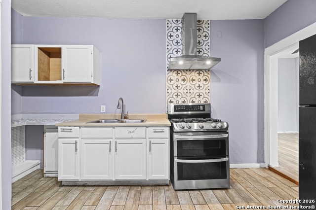 Image 9 of 21 For 143 Tremlett