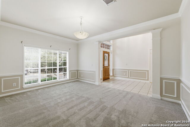 Image 14 of 74 For 8810 London Heights