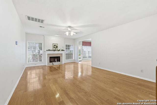 Image 15 of 74 For 8810 London Heights