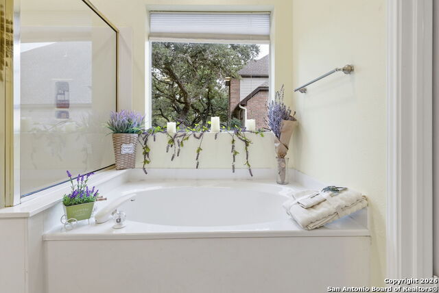 Image 26 of 74 For 8810 London Heights