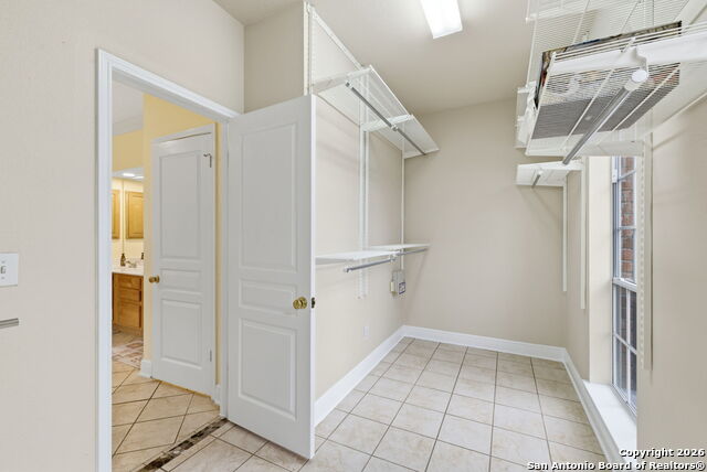 Image 27 of 74 For 8810 London Heights