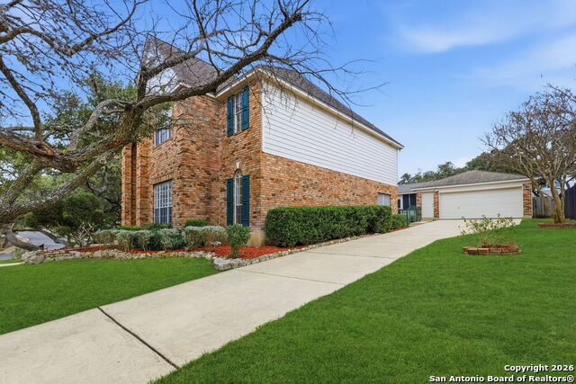 Image 5 of 74 For 8810 London Heights