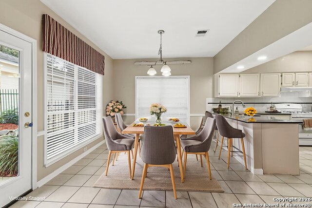 Image 60 of 74 For 8810 London Heights