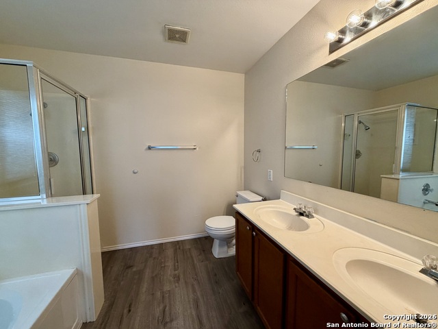 Image 14 of 17 For 7439 Carriage Pass