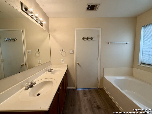 Image 15 of 17 For 7439 Carriage Pass