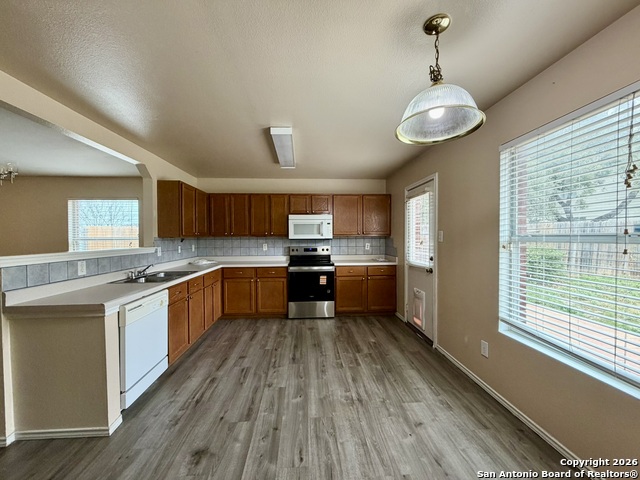 Image 5 of 17 For 7439 Carriage Pass