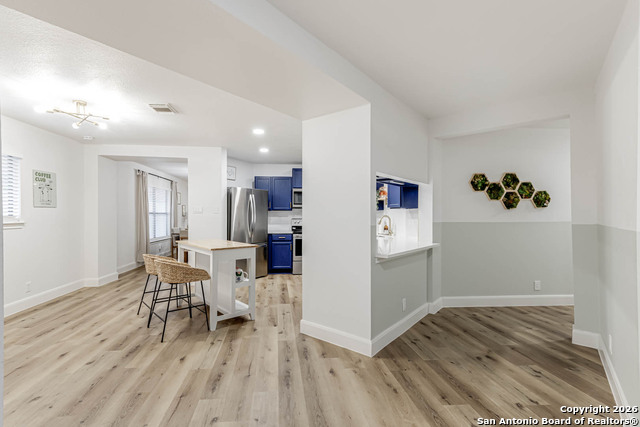 Image 22 of 36 For 7035 Valmont