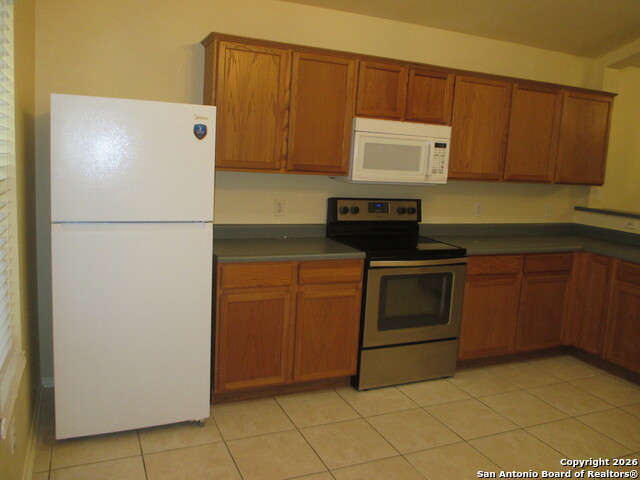 Image 7 of 21 For 20623 Gathering Oak