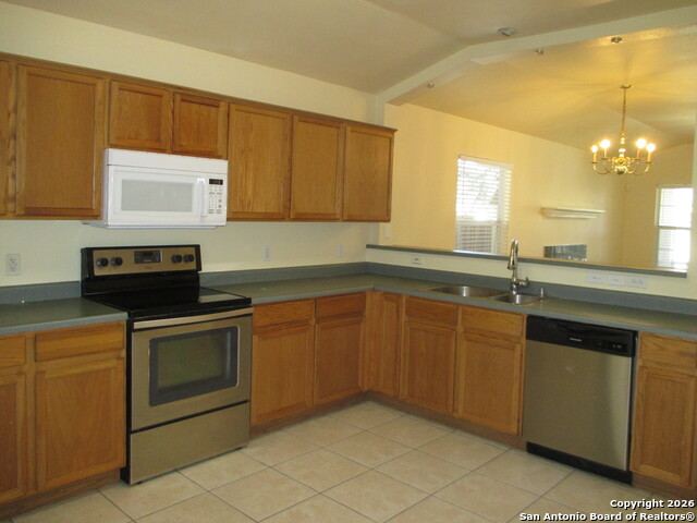 Image 8 of 21 For 20623 Gathering Oak