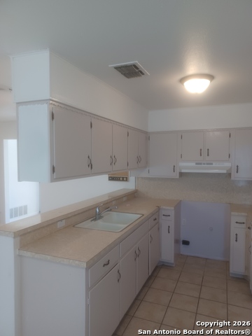 Image 10 of 19 For 7323 Canterfield