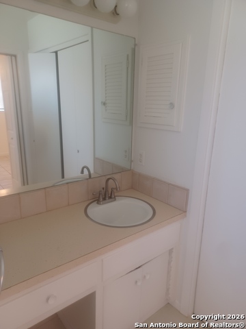 Image 11 of 19 For 7323 Canterfield