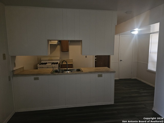 Image 4 of 12 For 4335 Sunnyvale