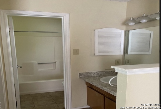 Image 3 of 7 For 14426 Watermill