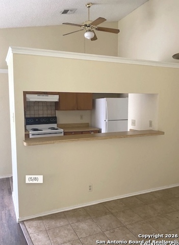 Image 5 of 7 For 14426 Watermill