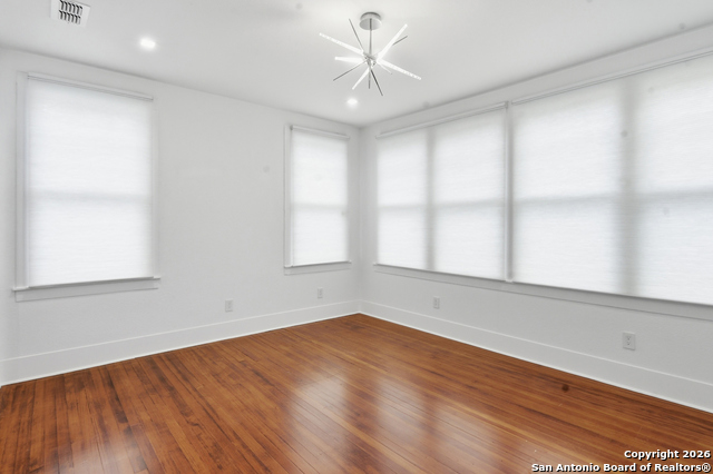 Image 25 of 63 For 524 Getty N