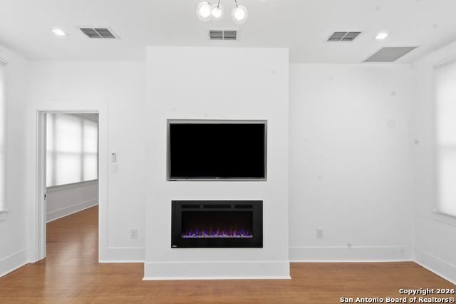 Image 40 of 63 For 524 Getty N