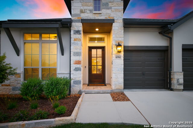 Image 4 of 49 For 4354 Amen Corner