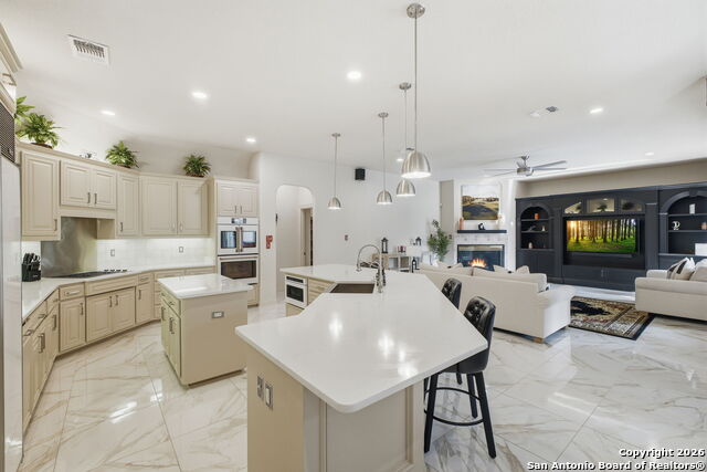 Image 18 of 42 For 9610 Trophy Oaks