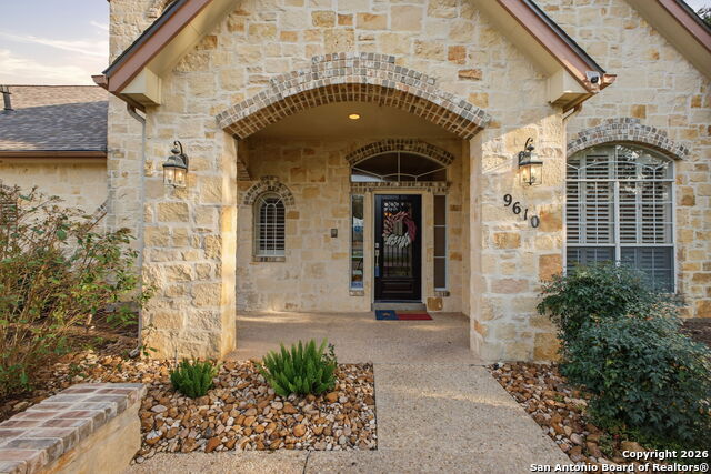 Image 5 of 42 For 9610 Trophy Oaks