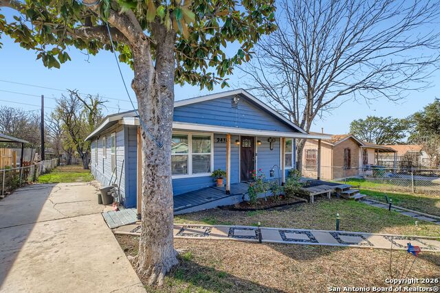 Image 2 of 27 For 2414 Arbor  