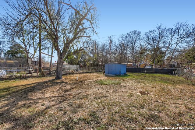 Image 25 of 27 For 2414 Arbor  