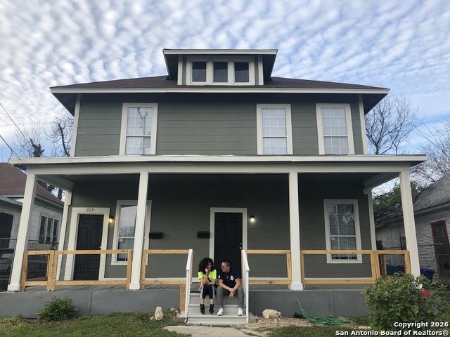 Image 2 of 13 For 215 Rigsby  