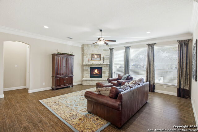 Image 11 of 50 For 3614 Belle Strait