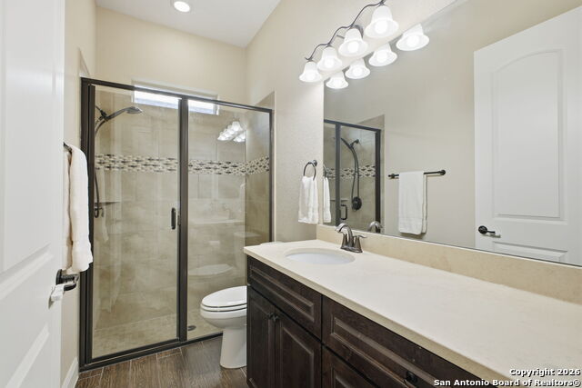 Image 32 of 50 For 3614 Belle Strait