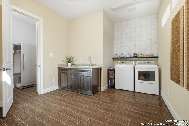 Image 39 of 50 For 3614 Belle Strait