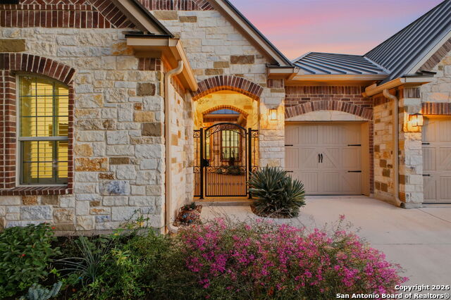 Image 4 of 50 For 3614 Belle Strait