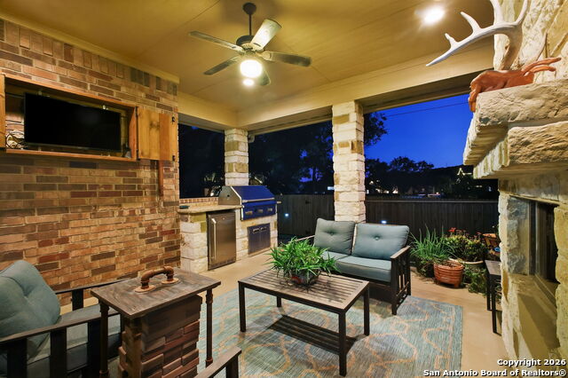 Image 41 of 50 For 3614 Belle Strait