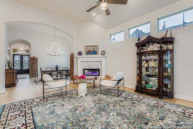 Image 17 of 36 For 457 Westmont