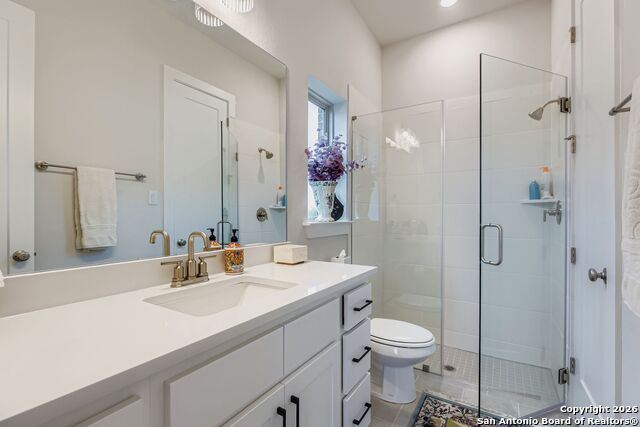 Image 25 of 36 For 457 Westmont