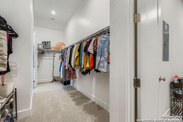 Image 26 of 36 For 457 Westmont