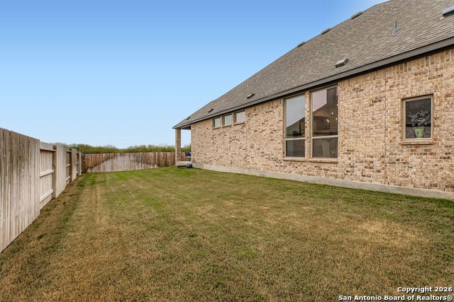 Image 33 of 36 For 457 Westmont